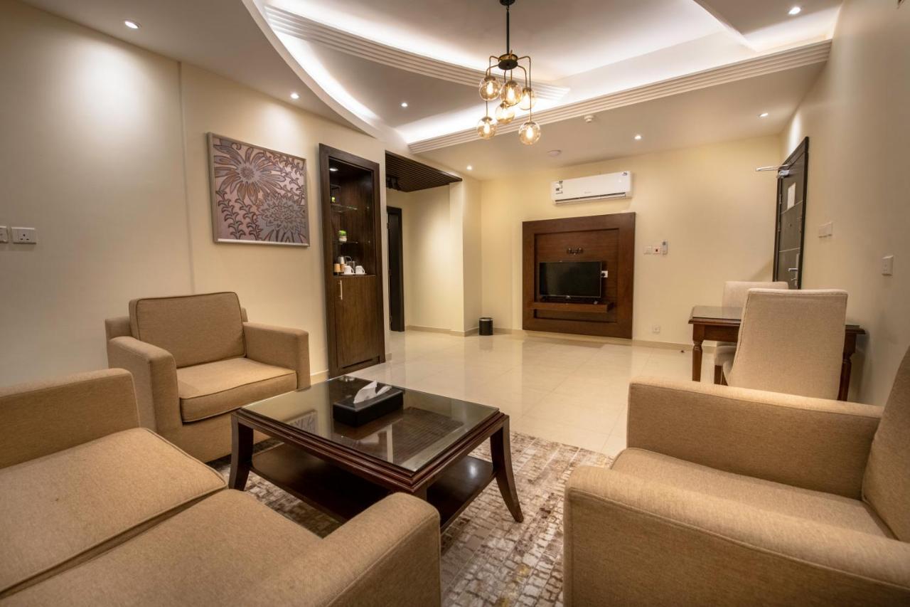 Golden Rose Hotel ชาซาน ภายนอก รูปภาพ