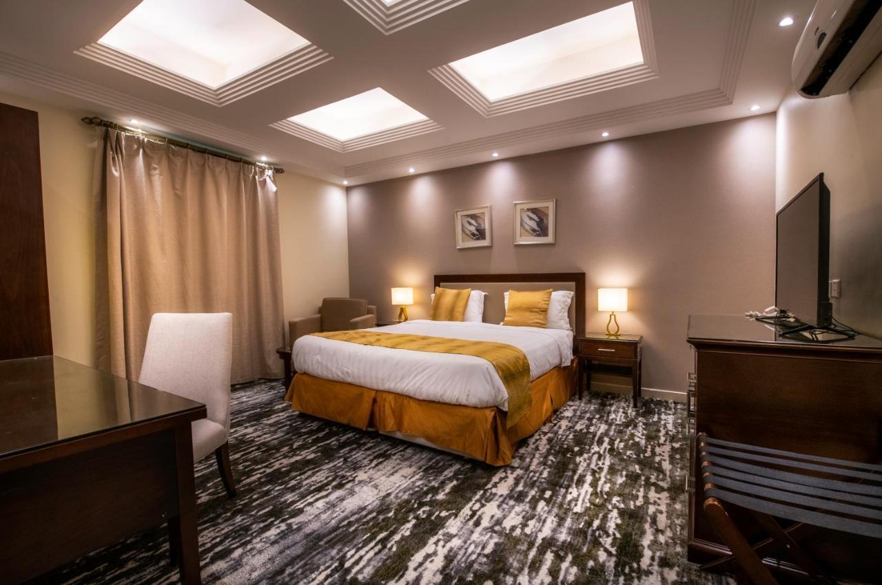 Golden Rose Hotel ชาซาน ภายนอก รูปภาพ