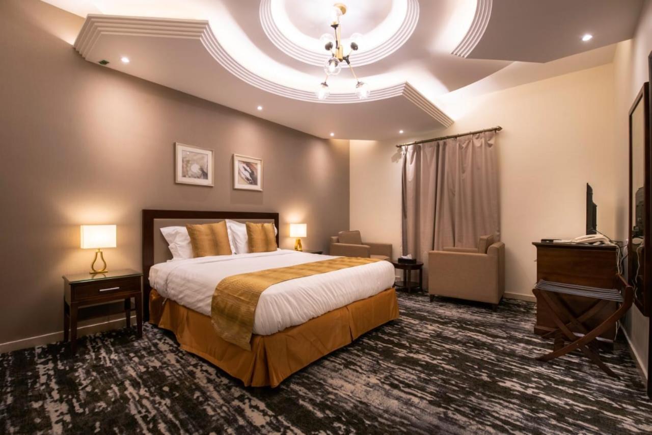 Golden Rose Hotel ชาซาน ภายนอก รูปภาพ